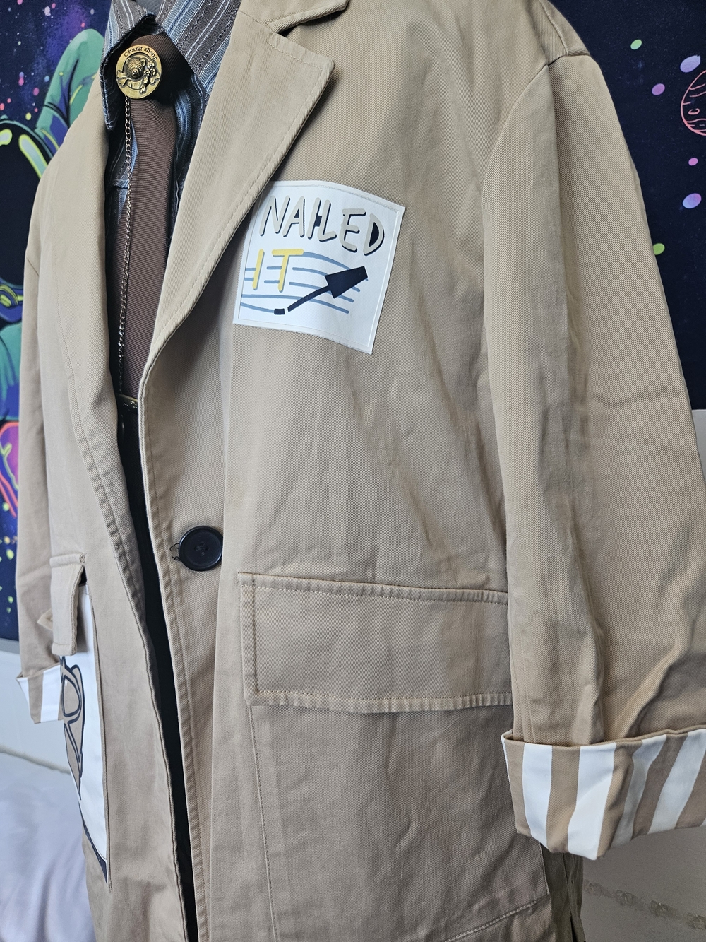 Beige Unisex Trench Coat with Patch Detail - Picture 3 of 11
